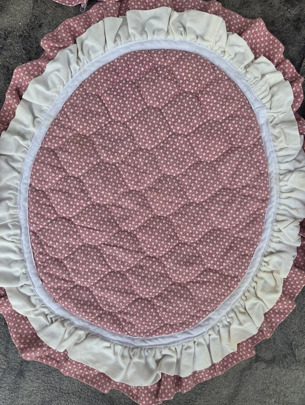 Vintage Dusty Rose Heart Quilted Oval Placemat Set with White Ruffle- Set Of 8